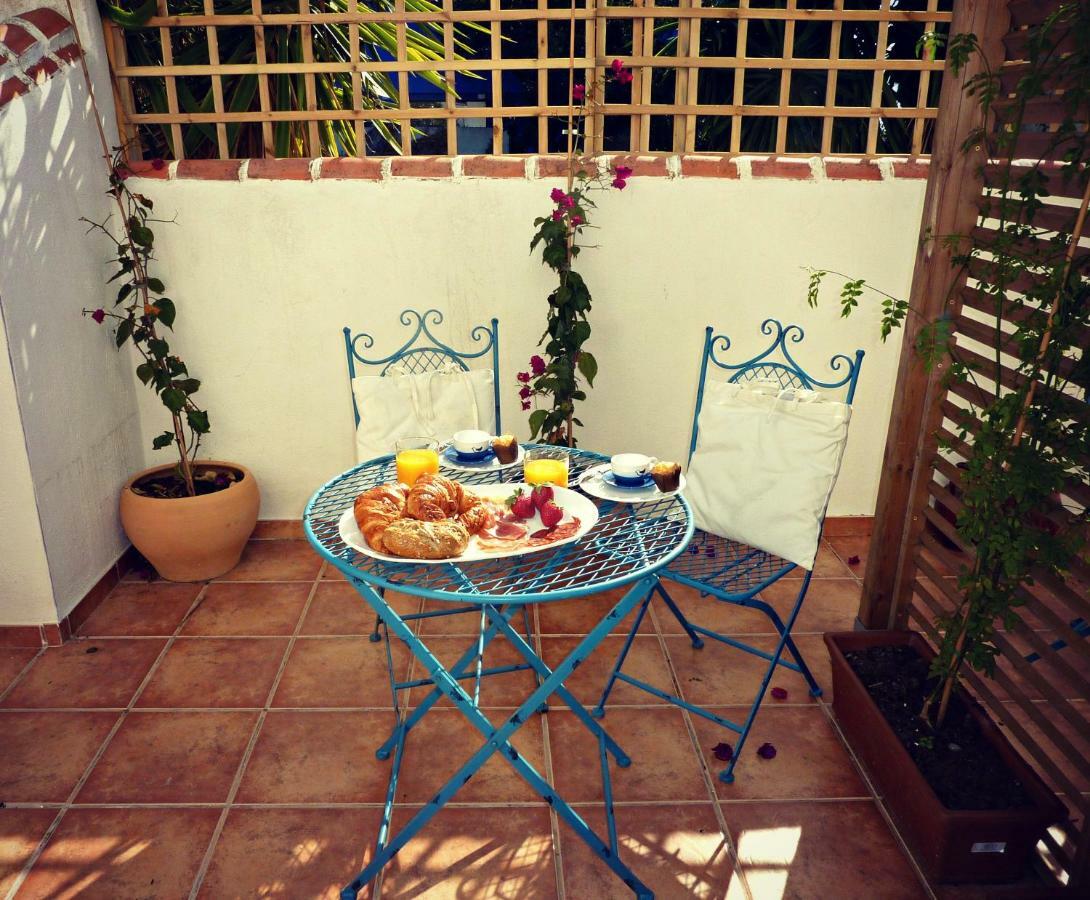 Villa Breeze Boutique Guest Rooms, Marbella Sitio de Calahonda Eksteriør billede